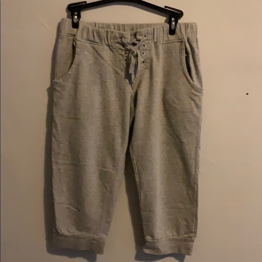 Short sweats